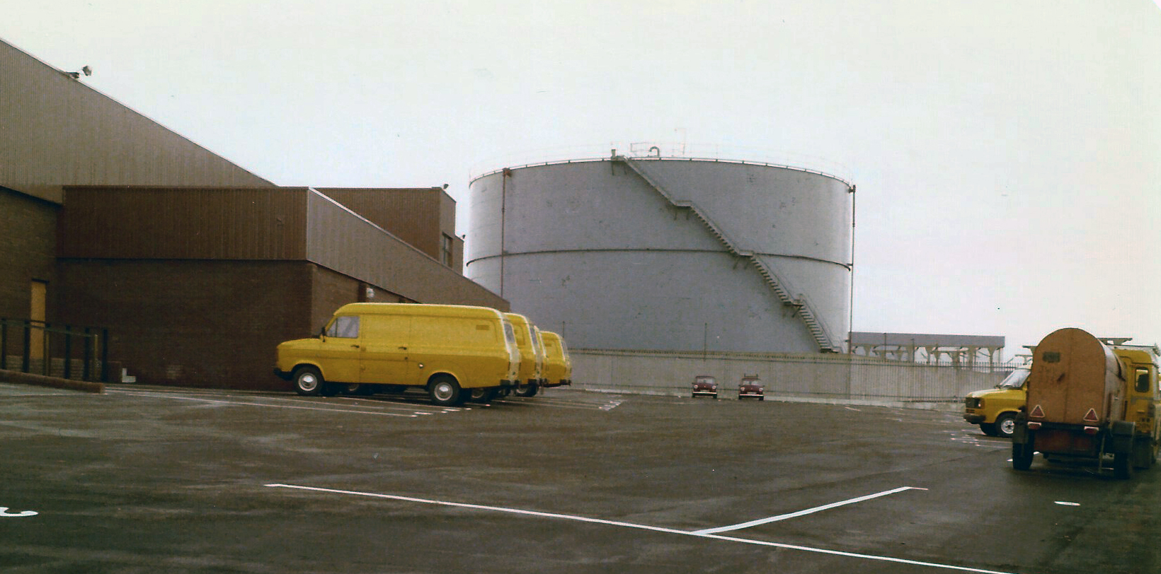 Lister Drive Garage
